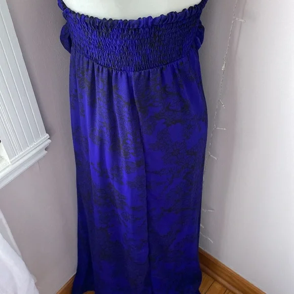 Floral flowy maxi dress - Picture 2 of 4